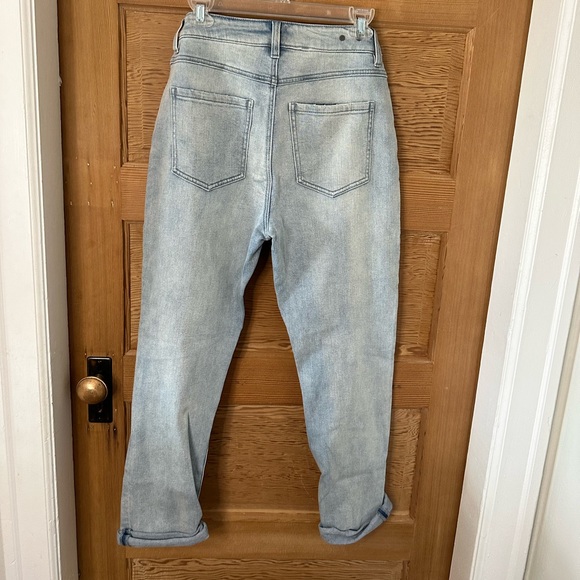 EUC Cabi Higher Straight Jeans size 4 - Picture 6 of 6